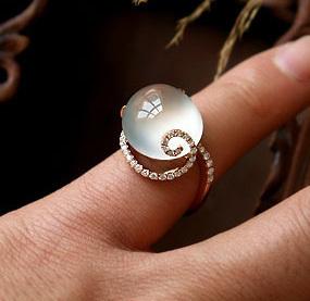 千城珠宝首饰配钻石镶嵌加工费 18k加工,镶嵌翡翠蛋面戒指yj0132